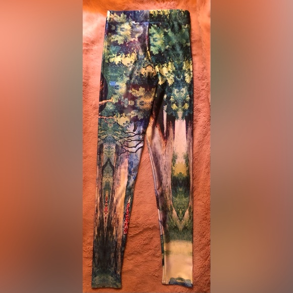 Blackmilk - Cheshire Cat leggings - Picture 3 of 5